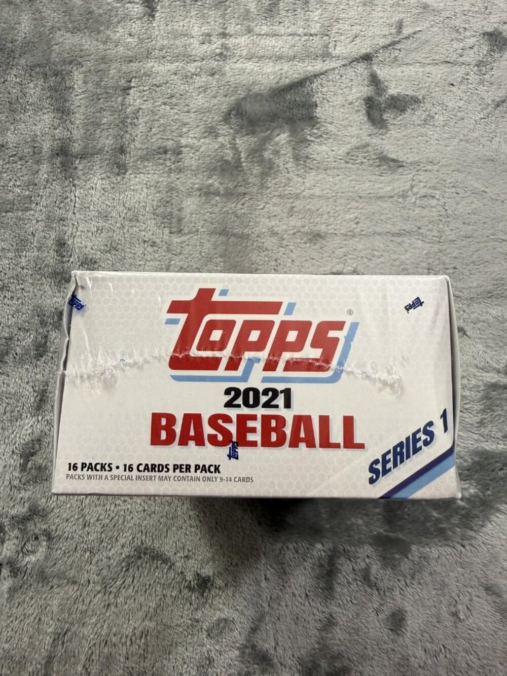 New 2021 Topps Baseball Series 1 Box 16 Packs 256 Cards MLB Bellinger Target - Picture 6 of 8